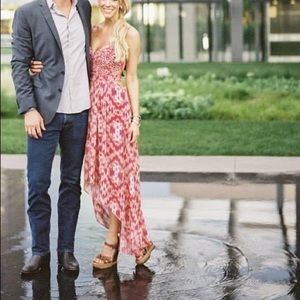 Marciano High low Maxi Dress w Crochet Bodice in Eastern Ikat Print  Size 0